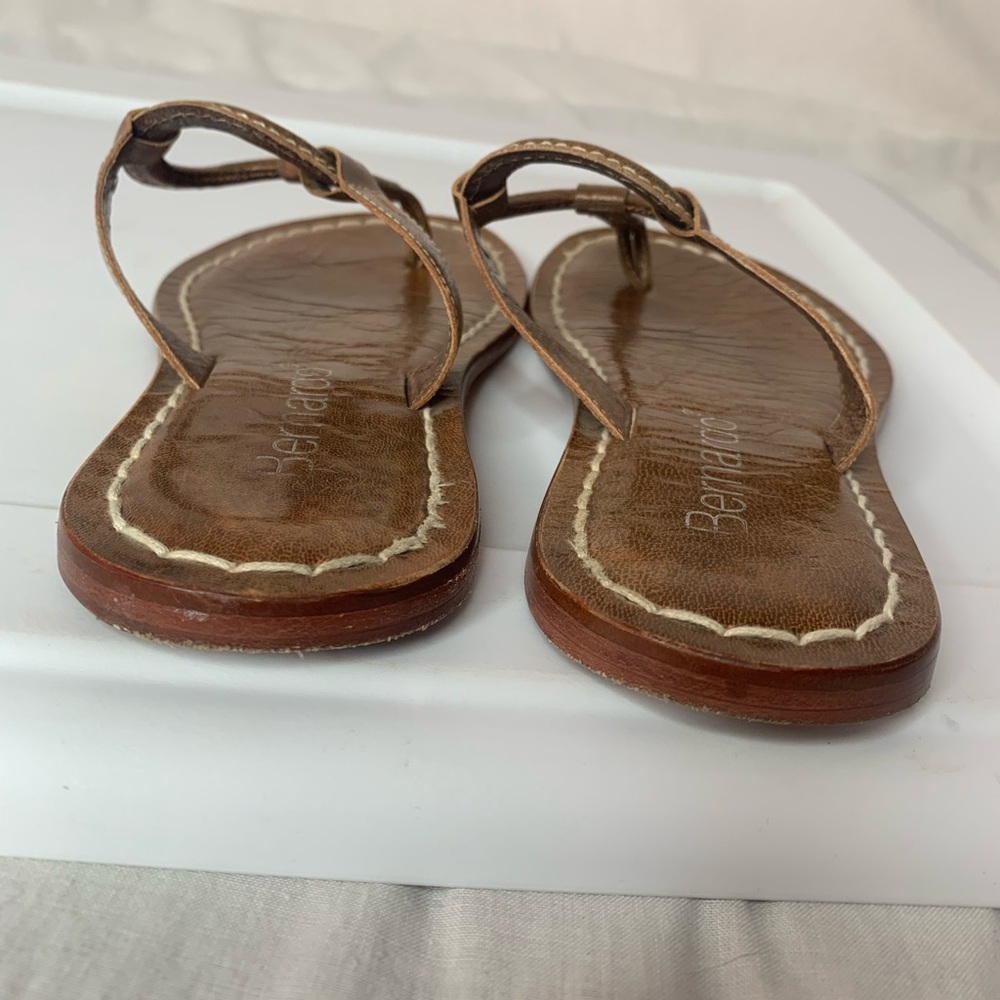 Bernardo women’s Matrix 2 thong sandal size6M - Picture 6 of 10